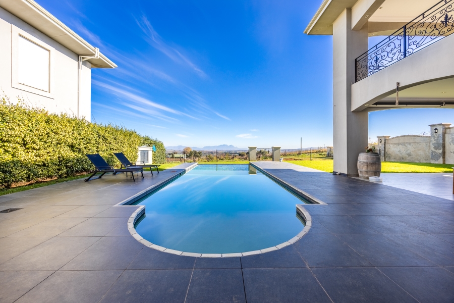 Commercial Property for Sale in Stellenbosch Farms Western Cape